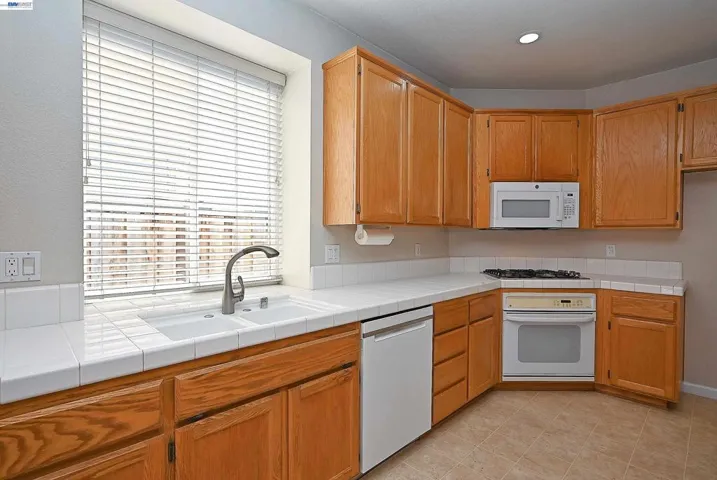 2245 Sabrina Way, Tracy, California 95377