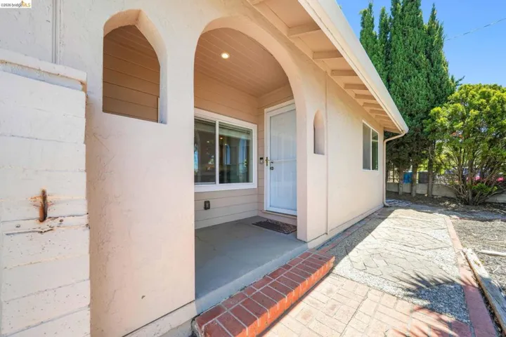 724 Lockwood Dr., Vallejo, California 94547