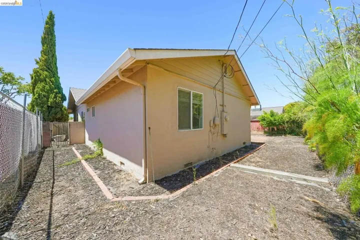 724 Lockwood Dr., Vallejo, California 94547