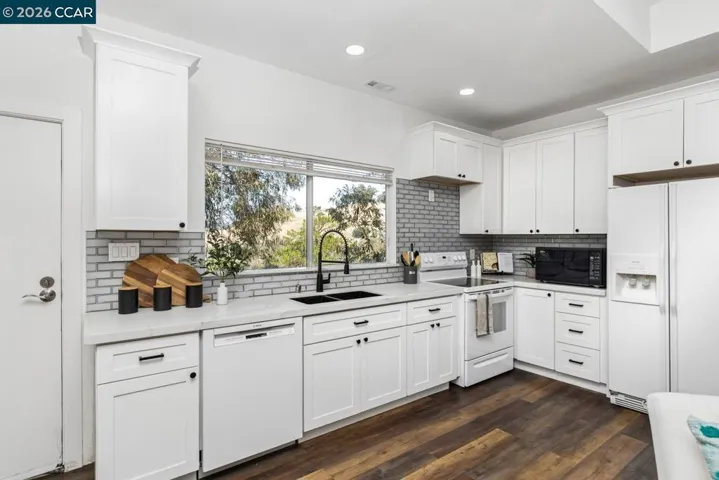16 Ruth Ct, Lafayette, California 94549