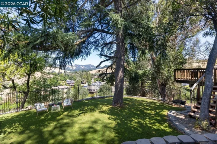 16 Ruth Ct, Lafayette, California 94549