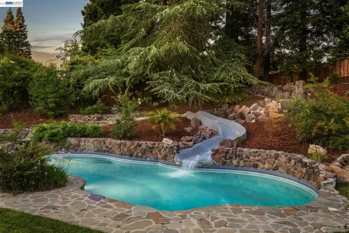 2170 Deer Oak Way, Danville, California 94506