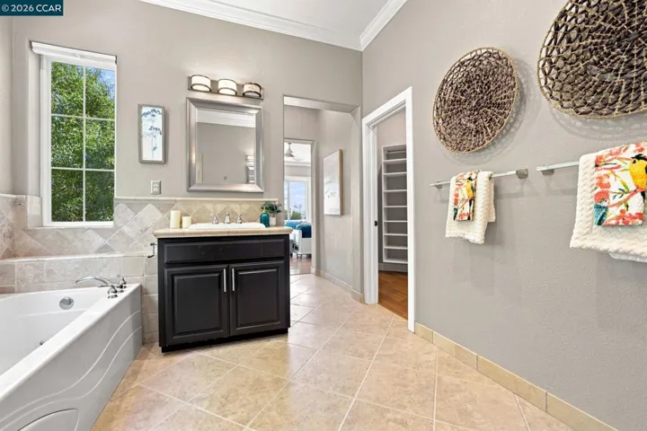 3024 Overlook Dr, Vallejo, California 94591