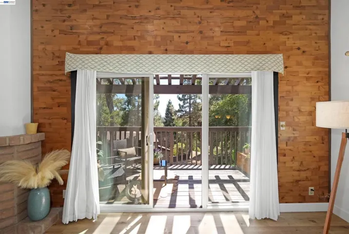5370 Briar Ridge Drive, Castro Valley, California 94552
