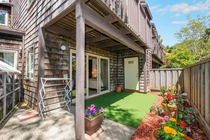 5370 Briar Ridge Drive, Castro Valley, California 94552