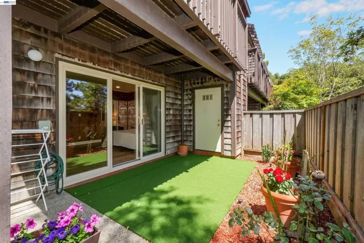 5370 Briar Ridge Drive, Castro Valley, California 94552