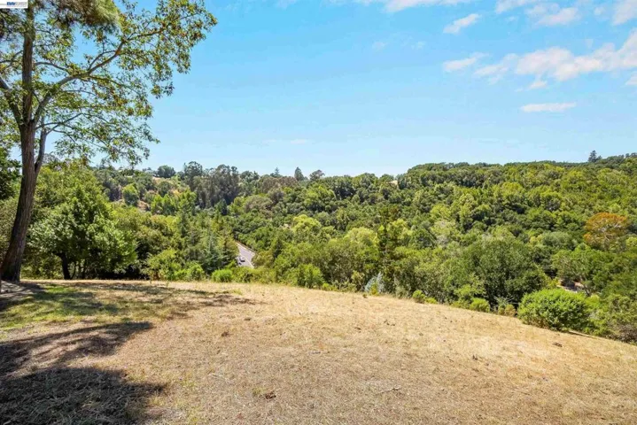 5370 Briar Ridge Drive, Castro Valley, California 94552