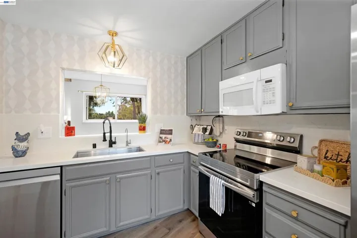 5370 Briar Ridge Drive, Castro Valley, California 94552