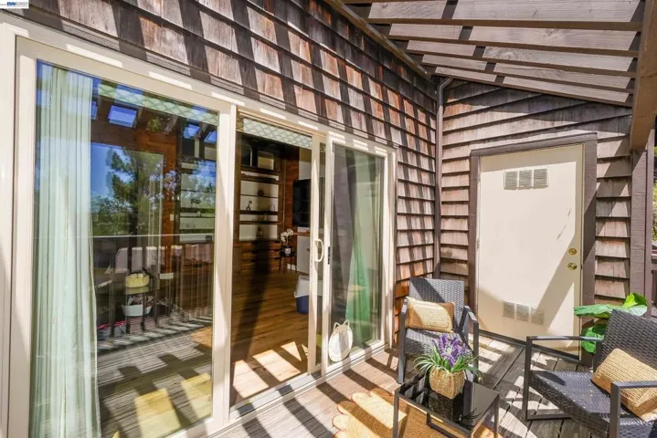 5370 Briar Ridge Drive, Castro Valley, California 94552