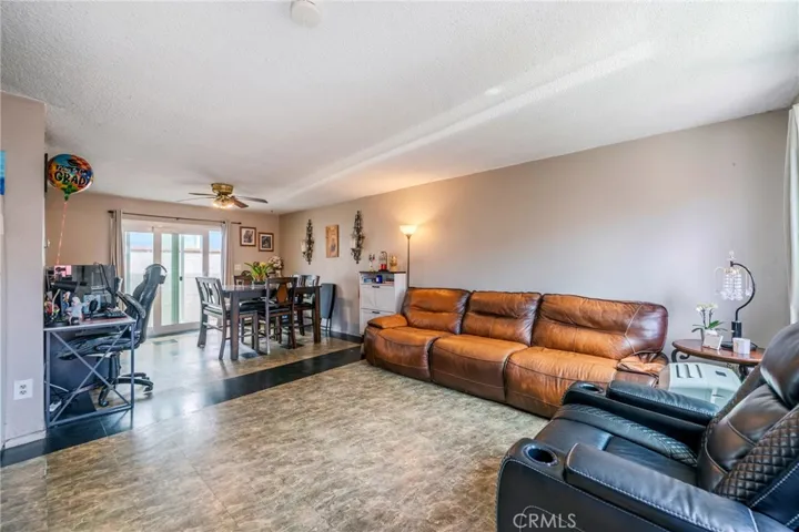 851 W Crestwood, San Pedro, California 90731 — photo 4