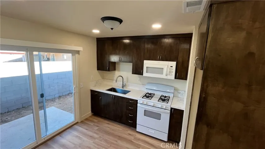 12426 Central, Apple Valley, California 92308