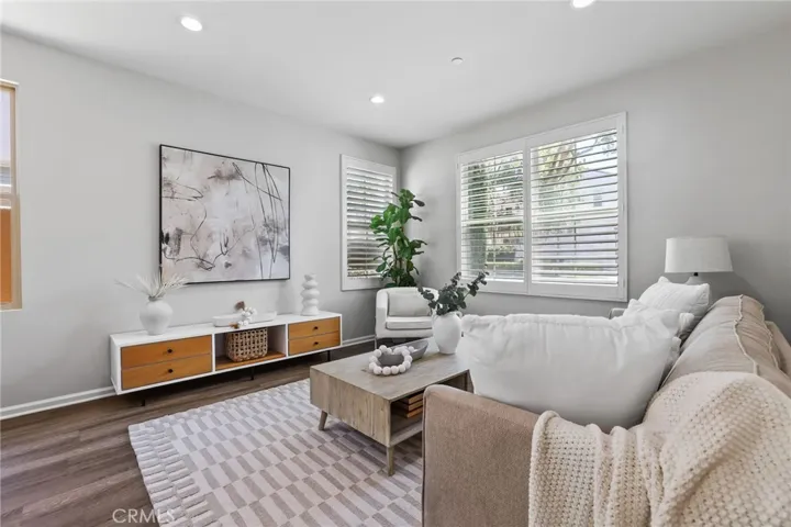 71 Emerald Clover, Irvine, California 92620