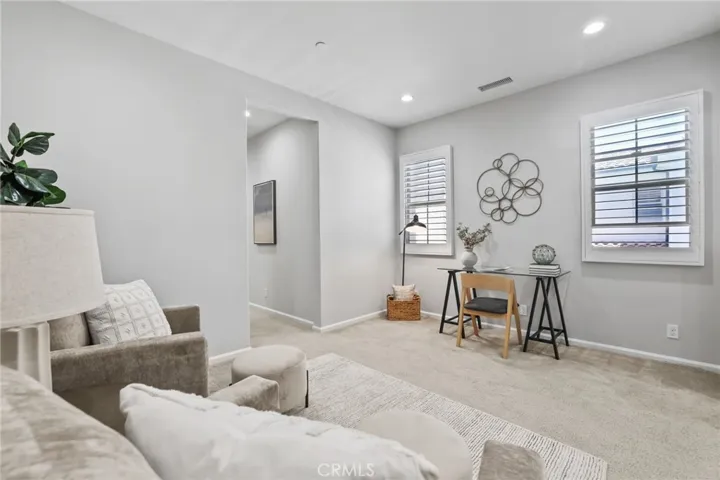 71 Emerald Clover, Irvine, California 92620