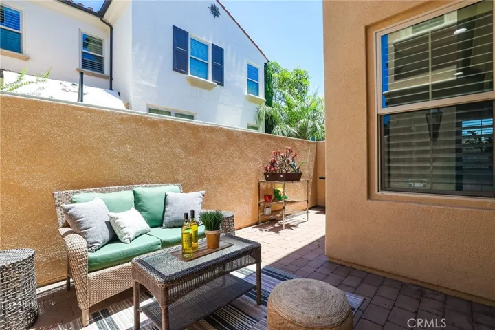 71 Emerald Clover, Irvine, California 92620