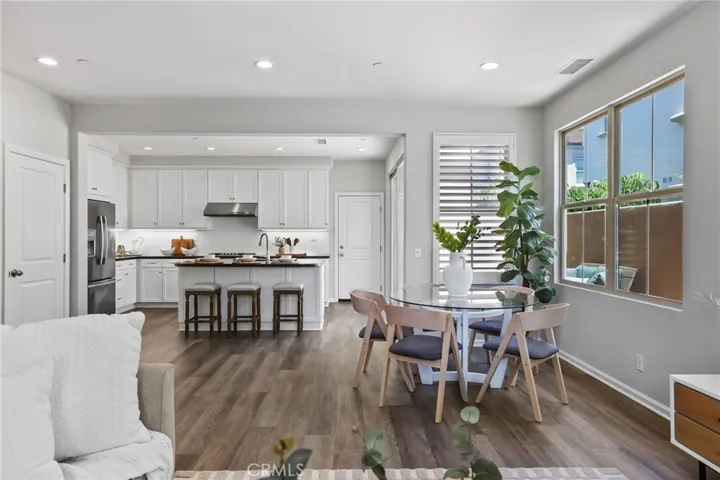 71 Emerald Clover, Irvine, California 92620