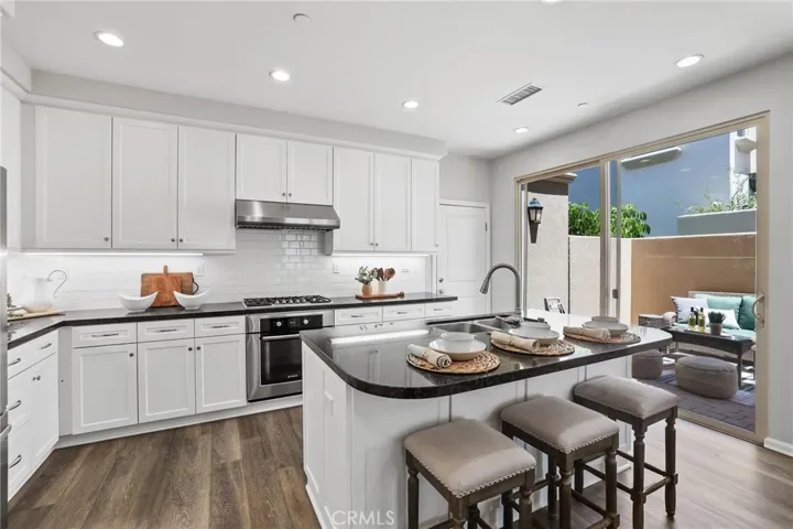 71 Emerald Clover, Irvine, California 92620