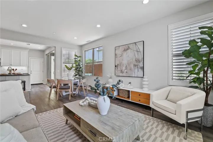 71 Emerald Clover, Irvine, California 92620