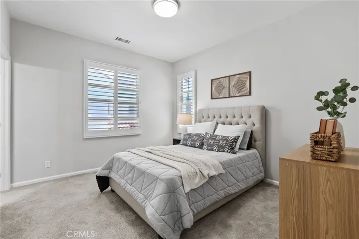 71 Emerald Clover, Irvine, California 92620