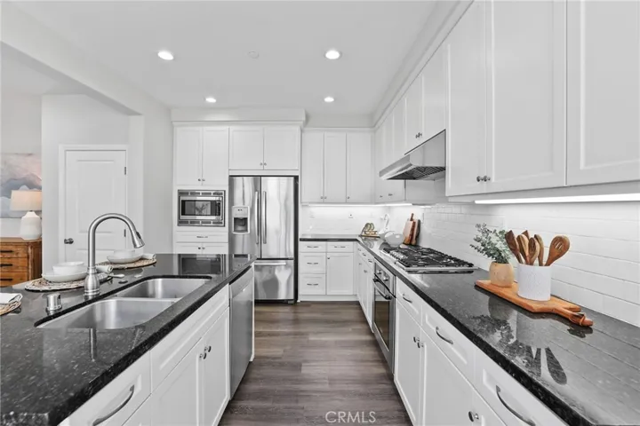 71 Emerald Clover, Irvine, California 92620