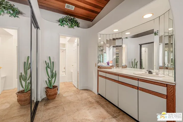 2700 E Mesquite Avenue E26, Palm Springs, California 92264
