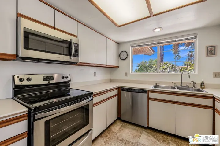 2700 E Mesquite Avenue E26, Palm Springs, California 92264