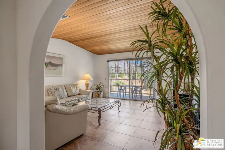 2700 E Mesquite Avenue E26, Palm Springs, California 92264