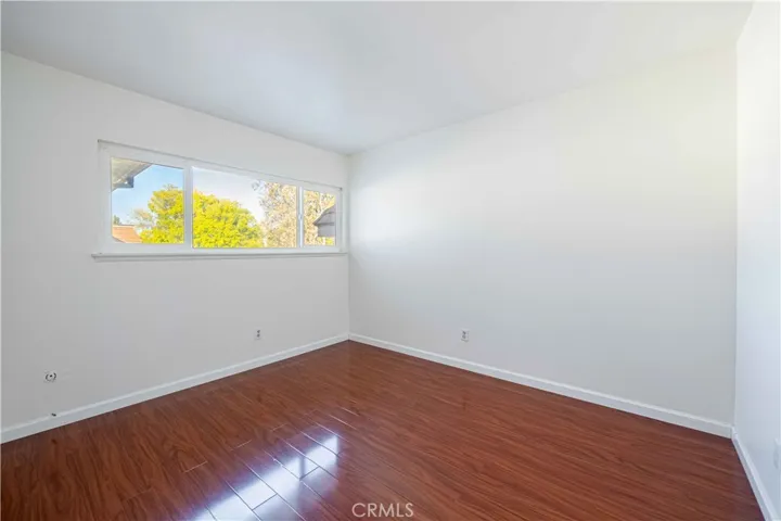 10055 Larwin 3, Chatsworth, California 91311