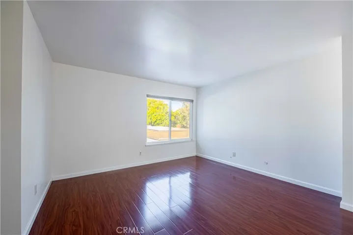 10055 Larwin 3, Chatsworth, California 91311