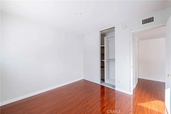 10055 Larwin 3, Chatsworth, California 91311