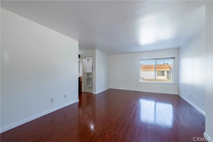 10055 Larwin 3, Chatsworth, California 91311