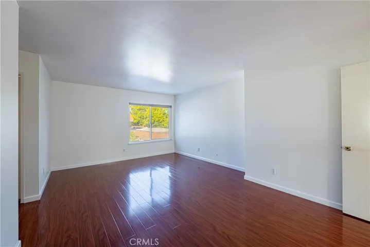 10055 Larwin 3, Chatsworth, California 91311