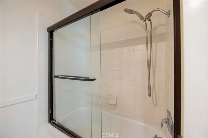 10055 Larwin 3, Chatsworth, California 91311