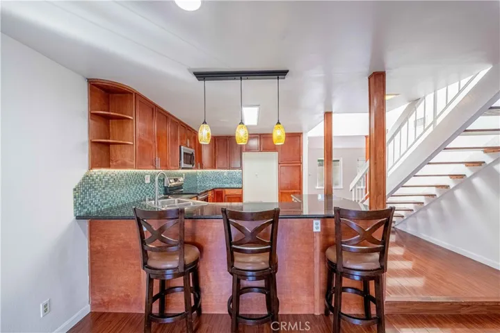 10055 Larwin 3, Chatsworth, California 91311