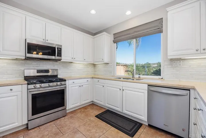 11475 Trailbrook Lane, San Diego, California 92128