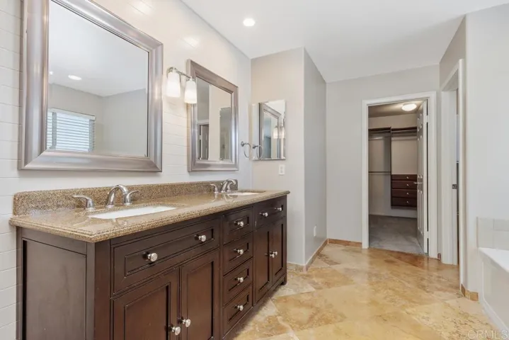 11475 Trailbrook Lane, San Diego, California 92128