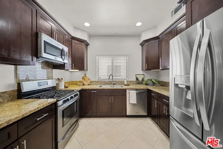 5727 Camellia Avenue 108, North Hollywood, California 91601 — photo 5