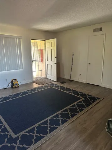 12287 Osborne, Pacoima, California 91331
