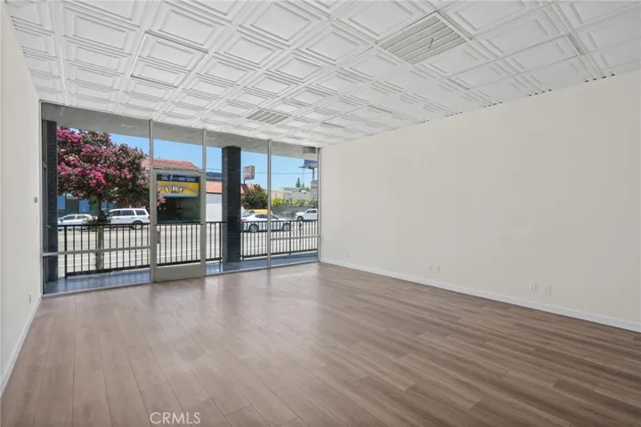 5557 Reseda Boulevard, Tarzana, California 91356