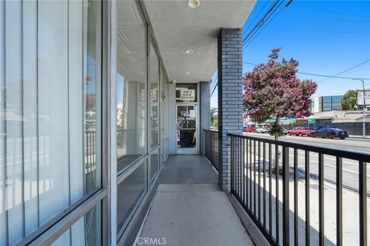 5557 Reseda Boulevard, Tarzana, California 91356