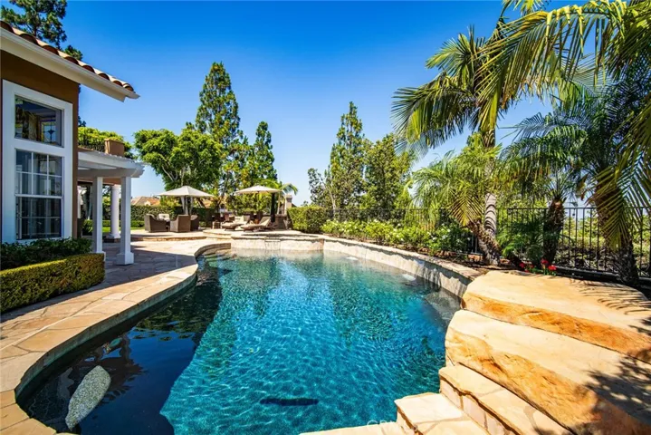 22191 Cherrywood, Mission Viejo, California 92692