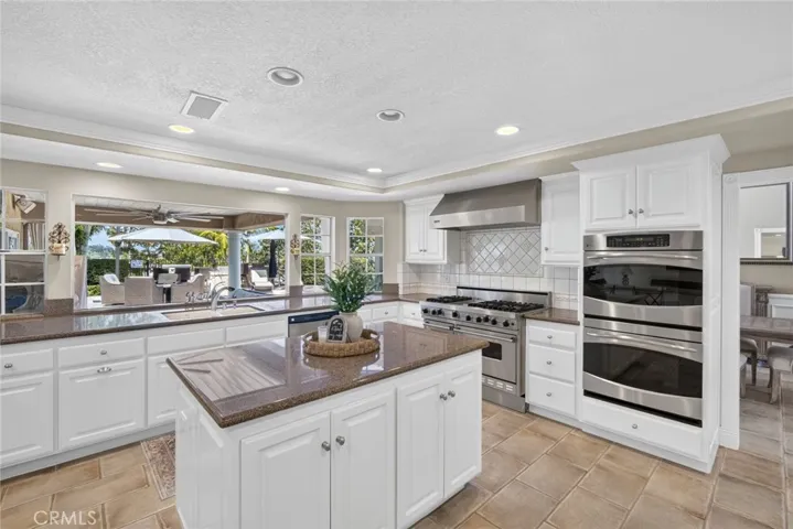 22191 Cherrywood, Mission Viejo, California 92692