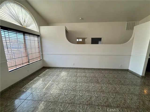 834 Shana Court, Perris, California 92570