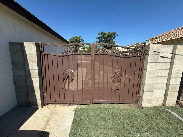 834 Shana Court, Perris, California 92570