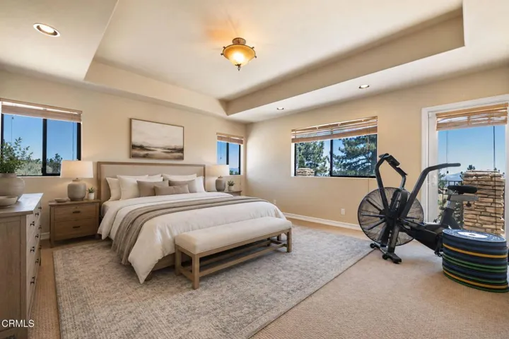 22-web-or-mls-Primary Bedroom