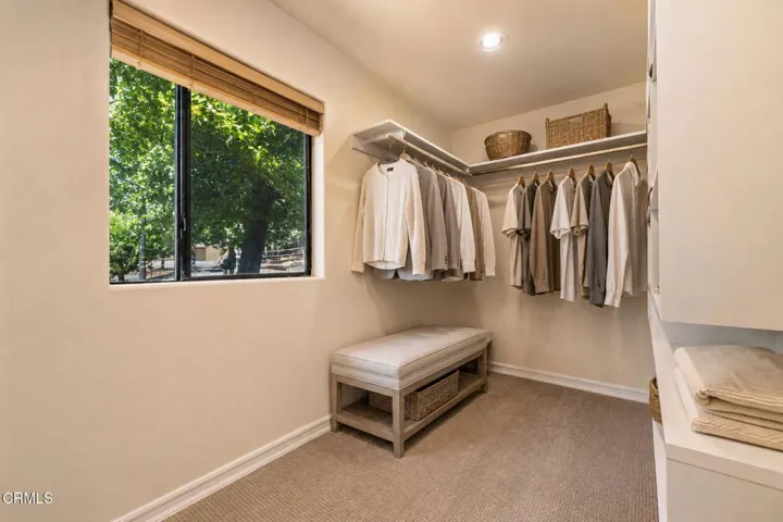 26-web-or-mls-Primary Walk-In Closet