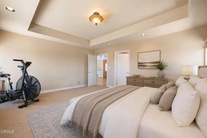 23-web-or-mls-Primary Bedroom (Cont)