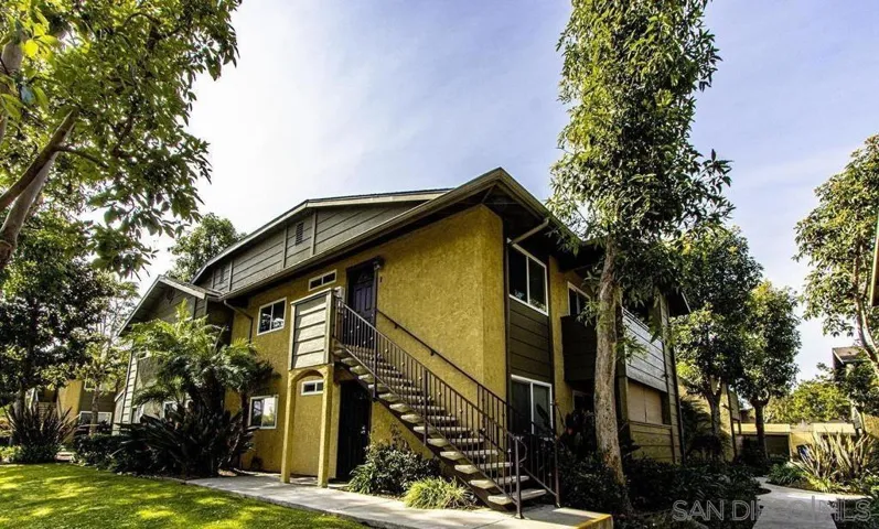 176 Avenida Descanso B, Oceanside, California 92057