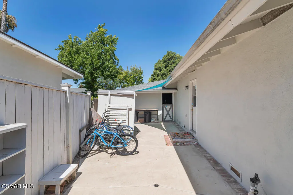 1060 Colby Cir- HsHProd-35