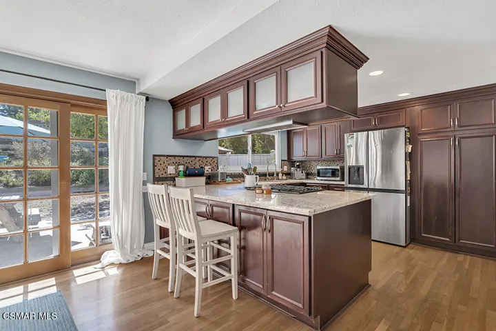 1060 Colby Cir- HsHProd-31