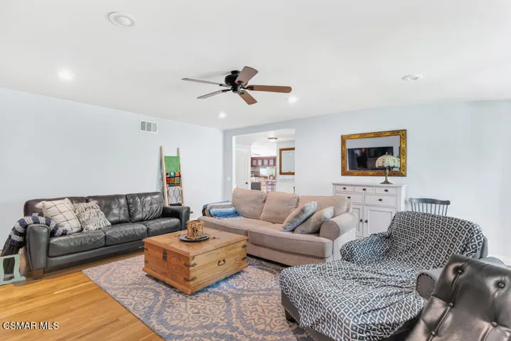 1060 Colby Cir- HsHProd-13